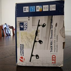 Lithonia Lighting LED 4' Modern Track Kit, Black-NEW