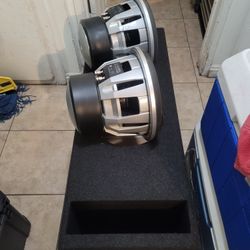 JL Audio 13W7 with Brand new ported enclosure