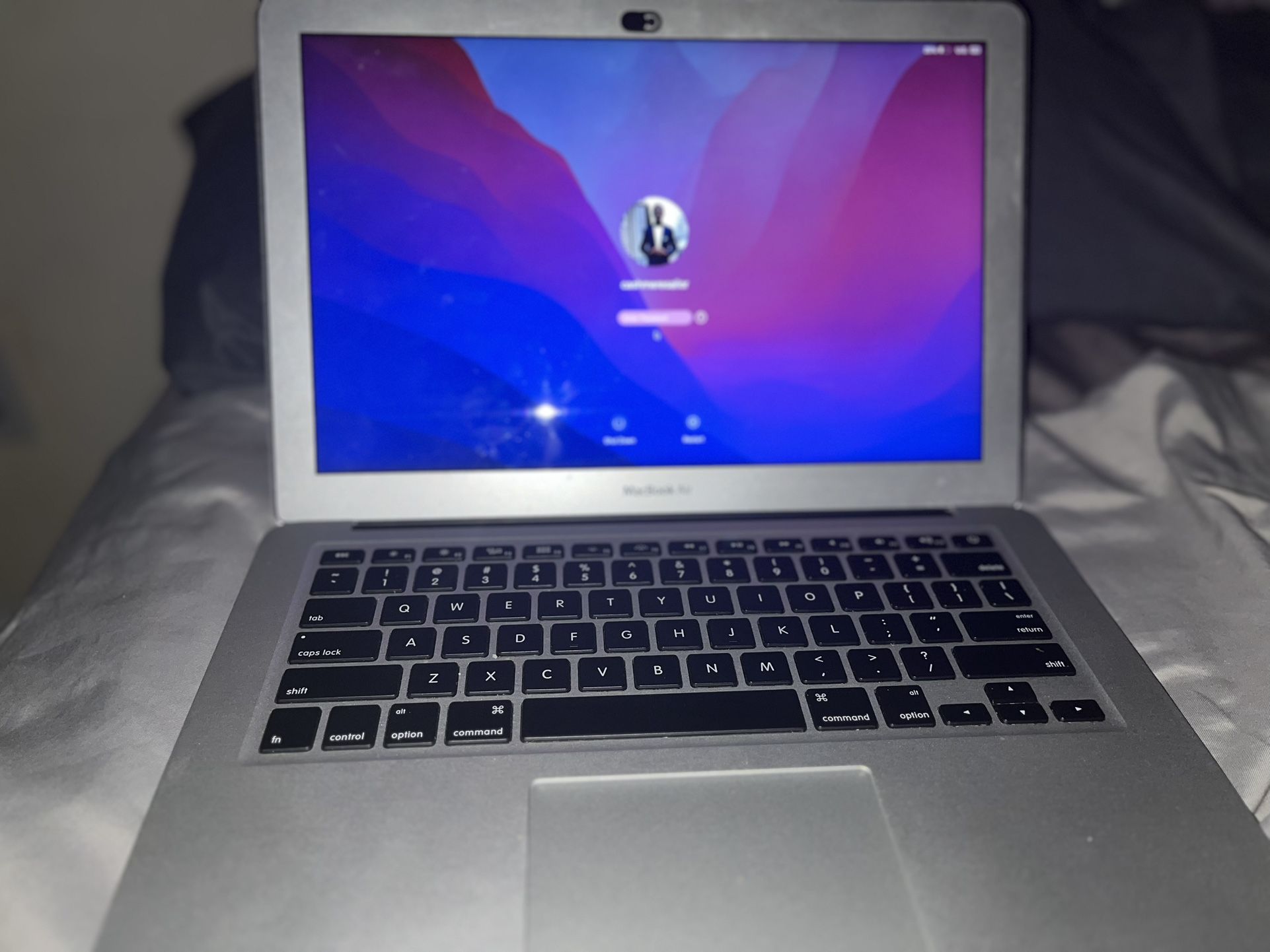 2017 MACBOOK AIR