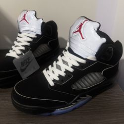 Jordan 5s Retro OG Black Metallic Reimagined