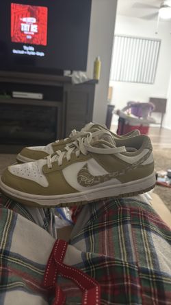 Nike Dunk Low Essential