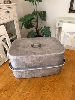 Large Metal Roaster with Tall Lid and 2 Roasting Racks