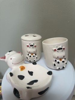 Animal shaped ceramics