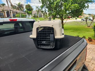 Dog / Cat Carrier