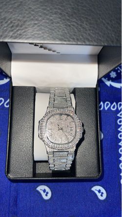 VVS1 Moissanite Watch - Passes Diamond Tester