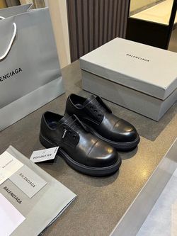 Balenciaga Men’s Leather Shoes With Box 2026 New