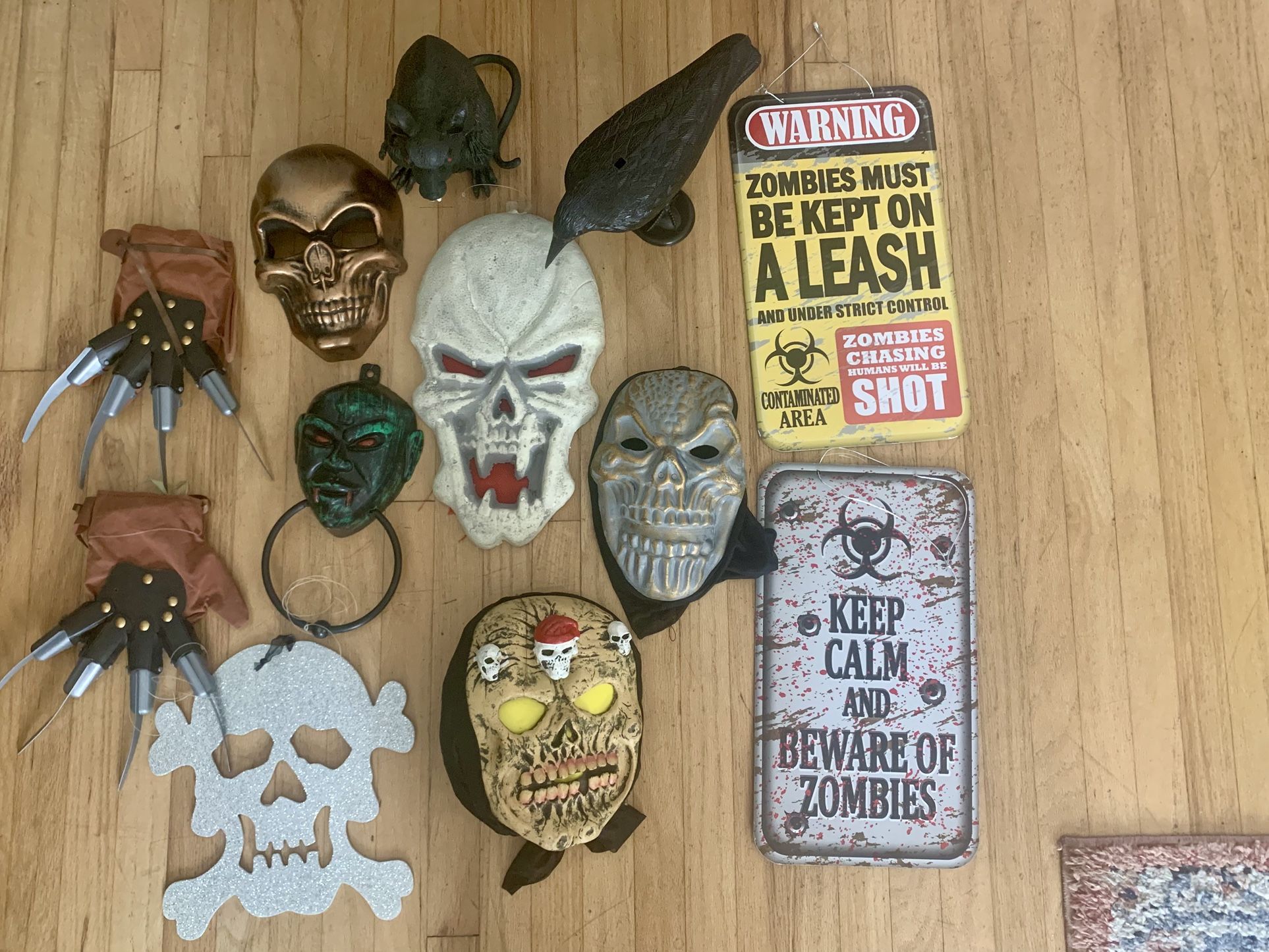 12 Different Halloween Props