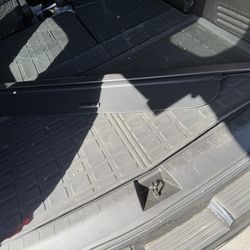 Honda  CRVRetractable  back cover