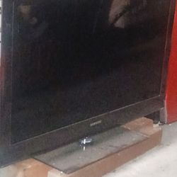 42in Vizio & Samsung ($100 for BOTH).