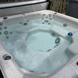 Clearwater Spas 93” Evergreen Hot Tub