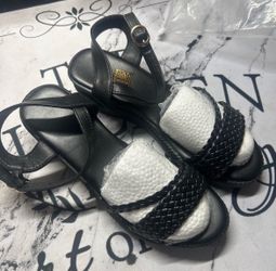 black woven leather sandals size 9