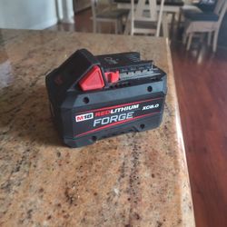 Milwaukee Forge Battery 8.0