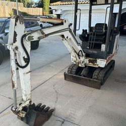 1997 Bobcat Melroe Model 320 EXCAVATOR X320