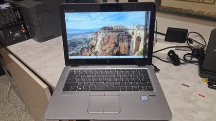 HP laptop 12.5"  Touch  i5  8Ram 160SSD win 11-Office good battery and charger 
