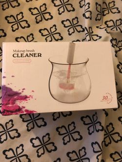 Make up brush cleaner
