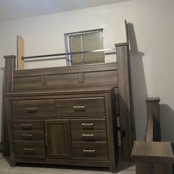 Cal king Bedroom Set