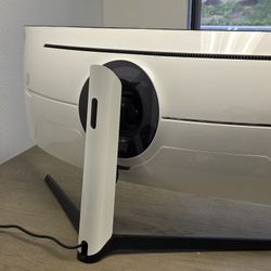 SAMSUNG Odyssey 49-in 5K QHD 1440p Gaming G9 Computer Monitor LC49G97TSSNXDC
