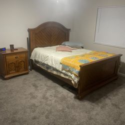 Queen Bedroom Set