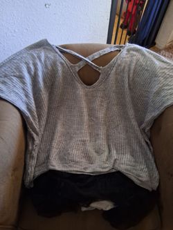 Forever 21 heather gray criss-cross back sweater