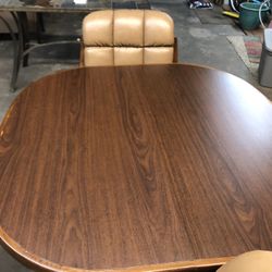 Table 2 Chairs / No Leaf