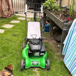 Lawn-boy  Lil New