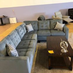 Lantana Gray Reversible Sectional / couch /Living room set