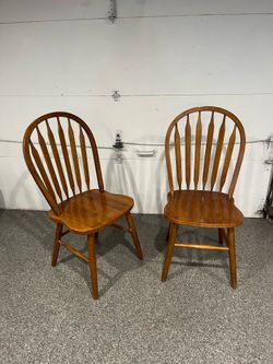 2 Windsor back solid wood kitchen dining chairs