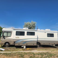 2000 Fleetwood Bounder
