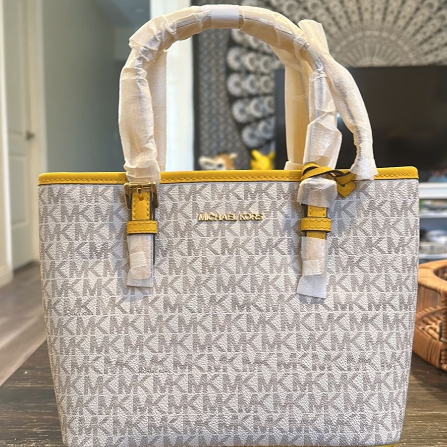 jet set travel extra small logo top zip tote bag Michael Kors Extra-Small Top-Zip Bag- Bright – Meharshop Explore Michael Kors Purses. Jet Set Travel Extra-Small Logo