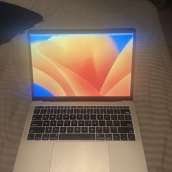 Apple Mac Book 2017 