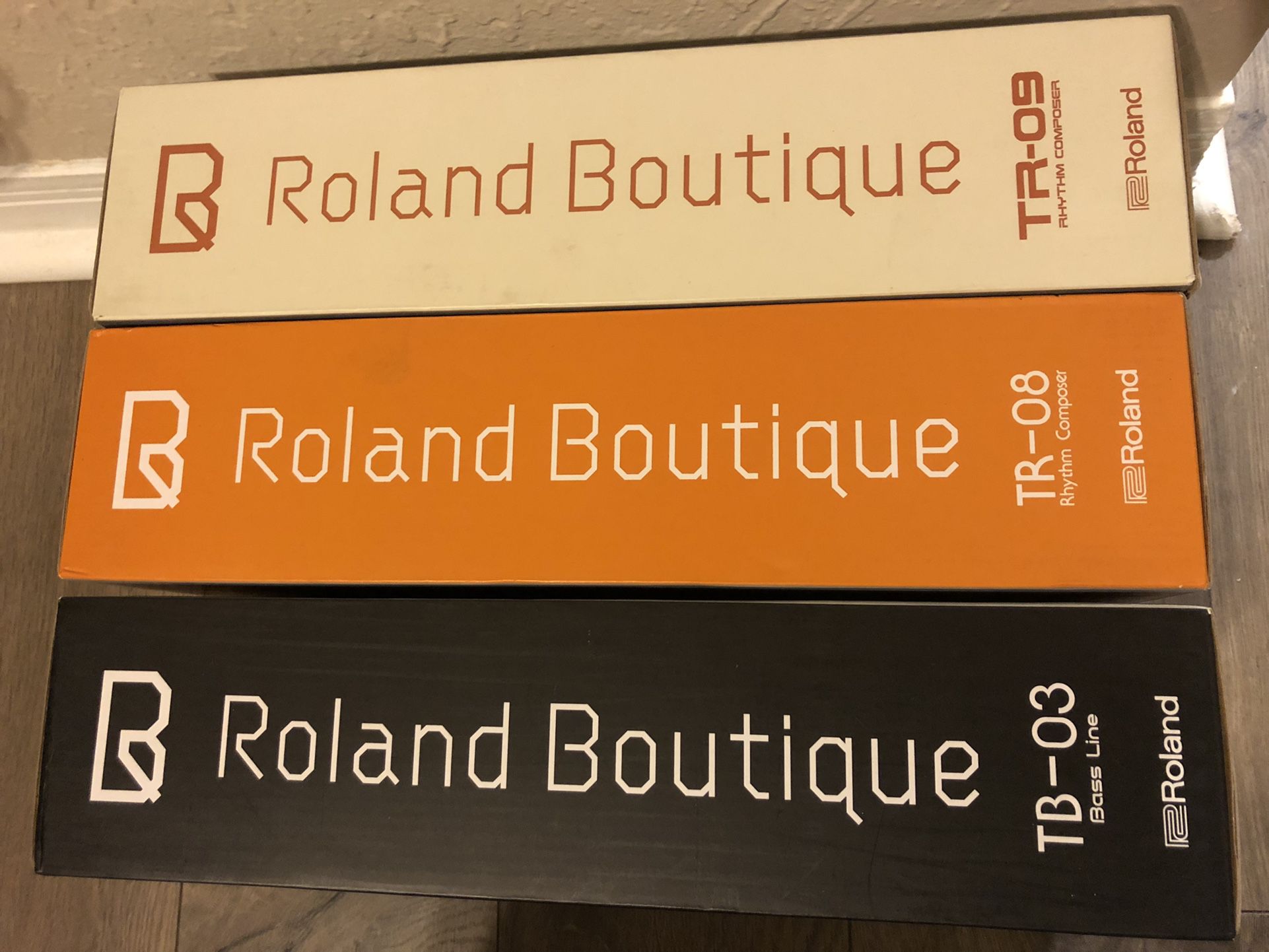 Roland TR-09 TR-08 TB-03 Boutique Synth trio