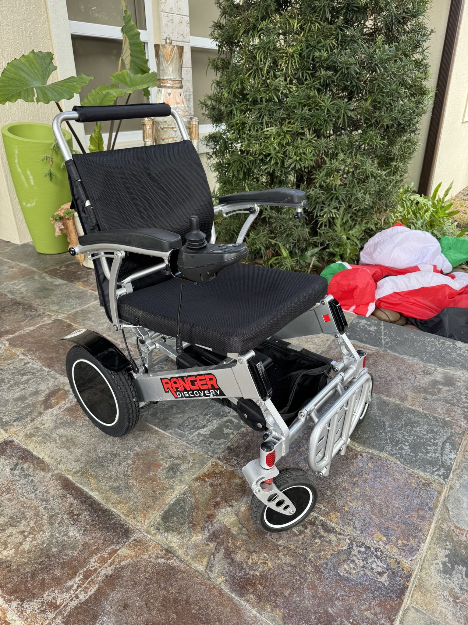 Electric Wheelchair