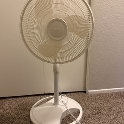 Lasko 2520 Oscillating Stand Fan,White 16 Inch