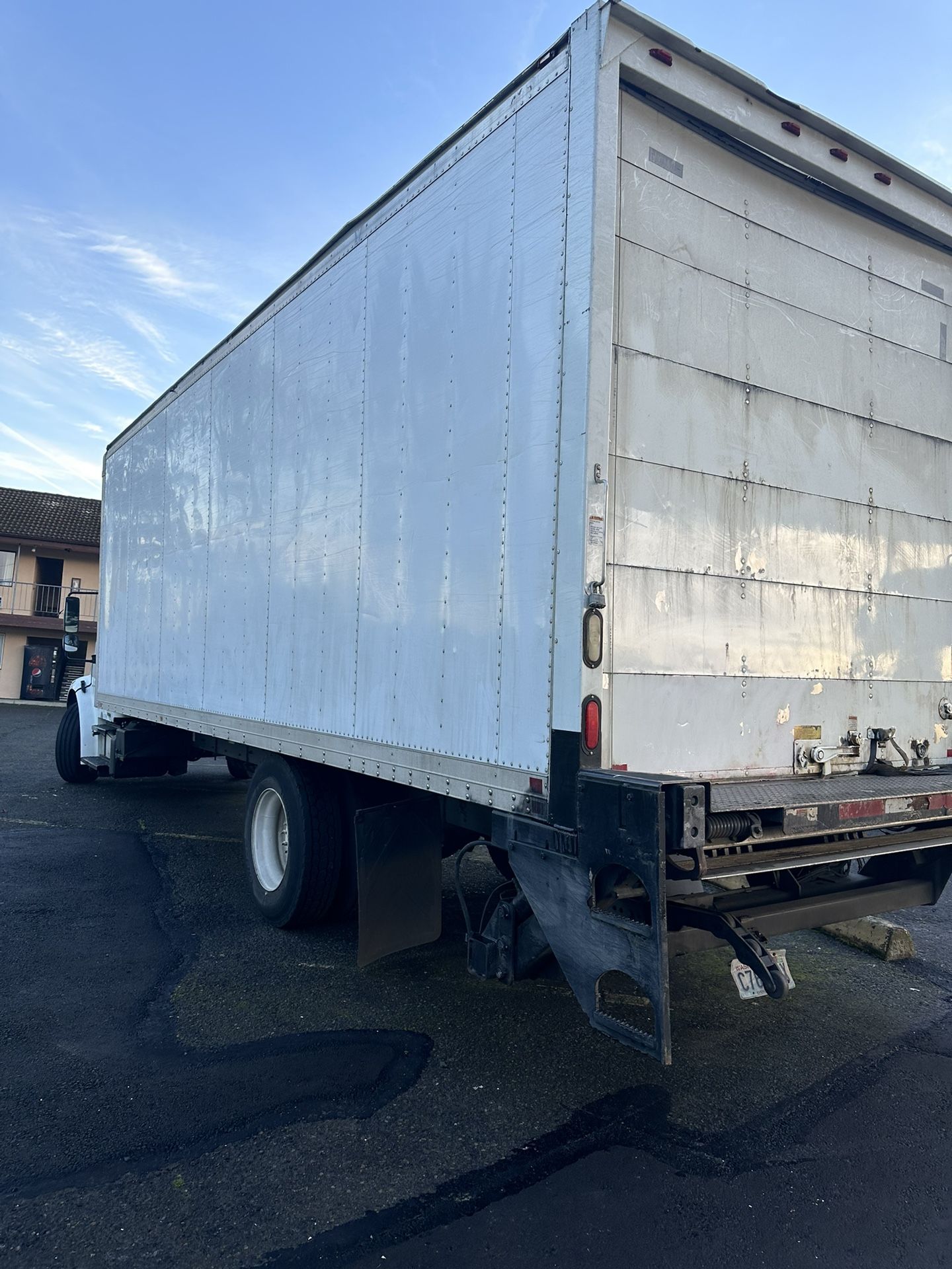 Freightliner M2 26ft Box Truck for Sale in Kent, WA OfferUp