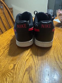 Men’s Nike 9.5