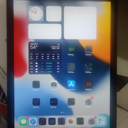 Apple iPad Air 2 32gb in very good condition. Comes with a Charger Cable.