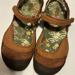 Keen Mary Janes 7.5