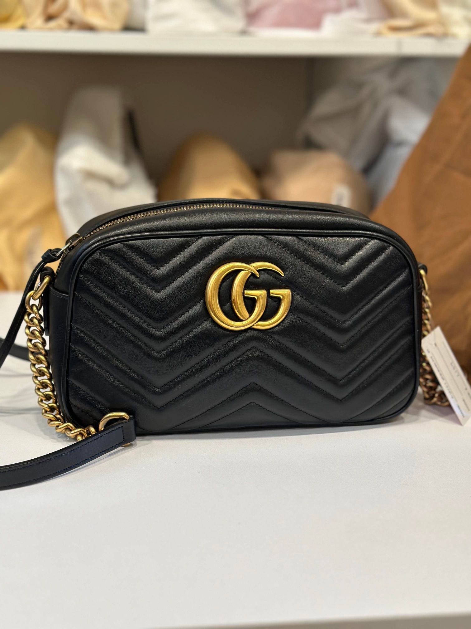 Gucci GG Marmont Small Shoulder Bag 