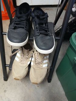 Size 10 Men's Shoes $8ea Or $10 Both