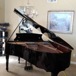 Kawai Grand Piano 5'10