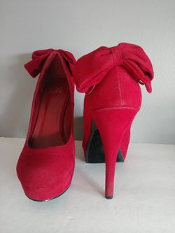 Red high heels Size 7