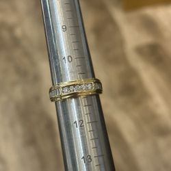 Two Tone Diamond Ring 