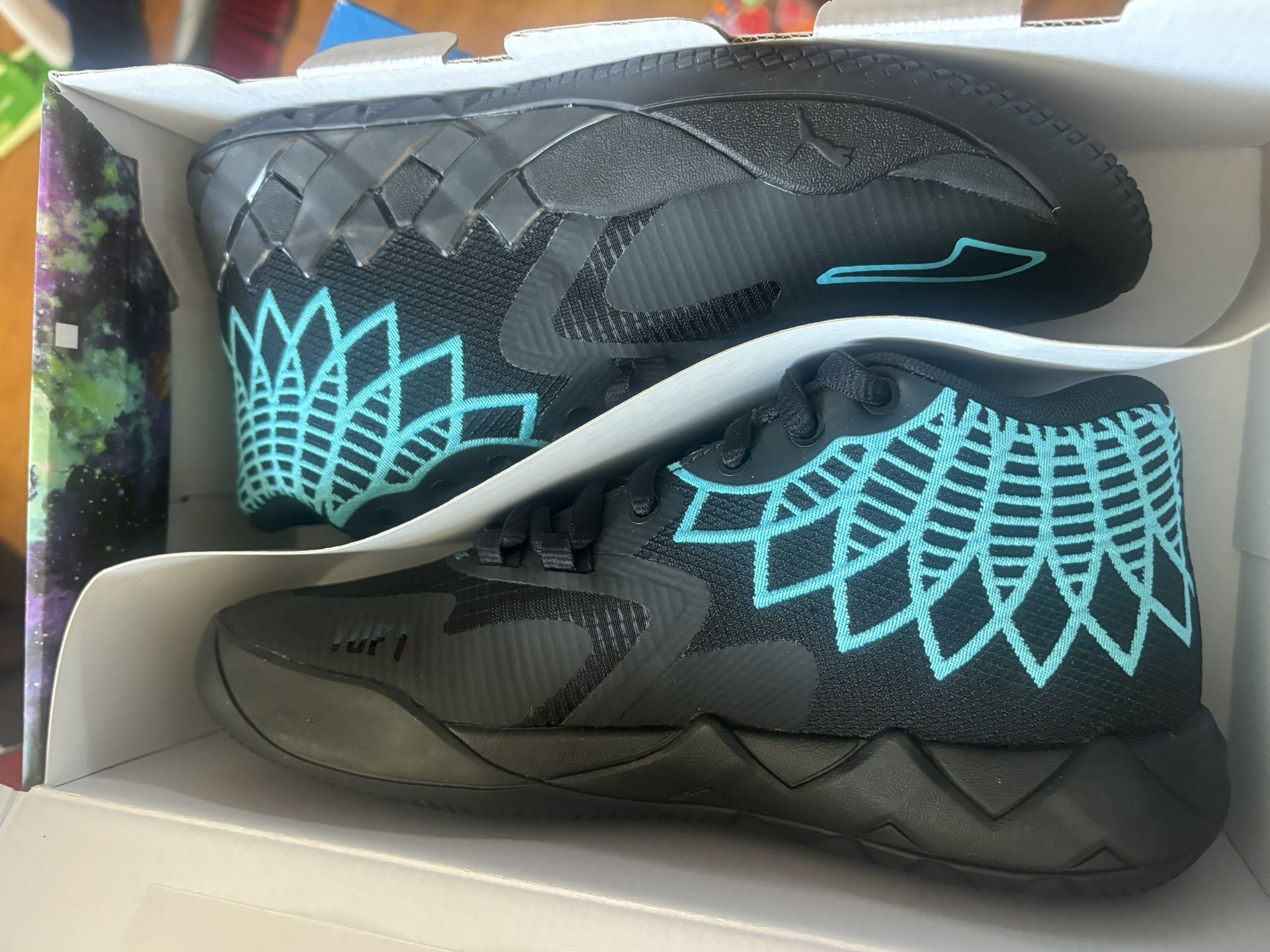 Puma Lamelo Ball Mb1 Buzz City