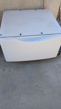 WASHER/ DRYER PEDESTAL