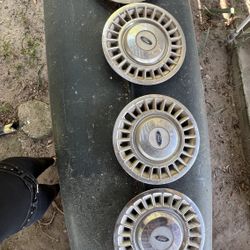 Hub Caps - Crown Vic