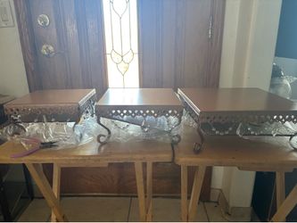 Cake stand