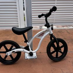TODDLERS Balance Bike Kriddo 2-5 Years Old… 32”-40” Height(SOME RUST)SEE ALL PICTURES… AS IS… $15