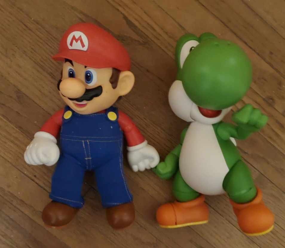 Super Mario And Yoshi Talking Toys