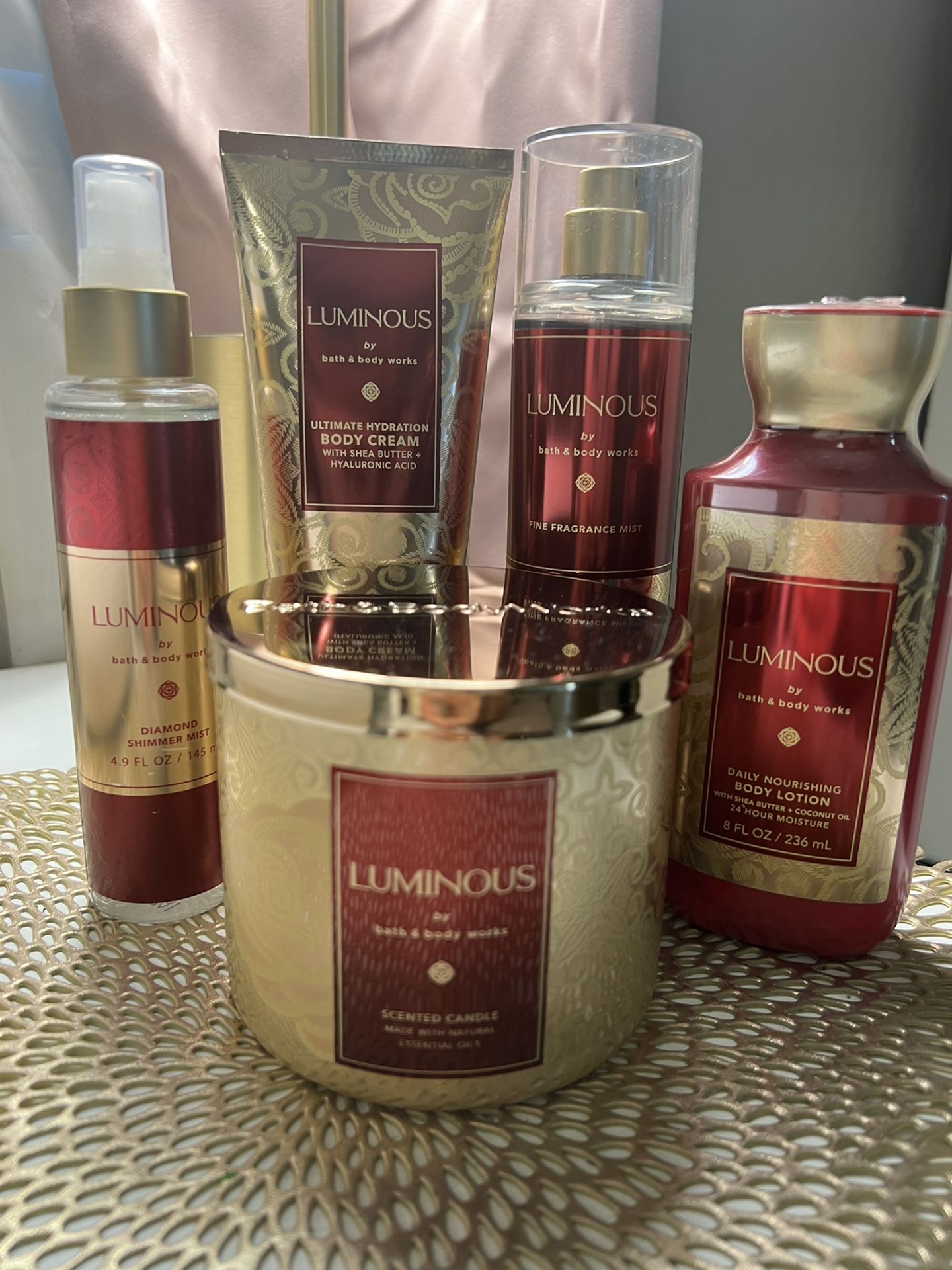 Bath & Body Works Luminous Set