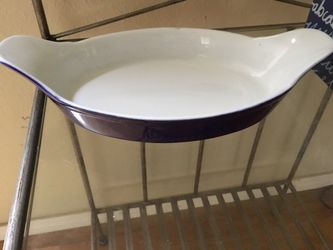 Fine porcelan dish